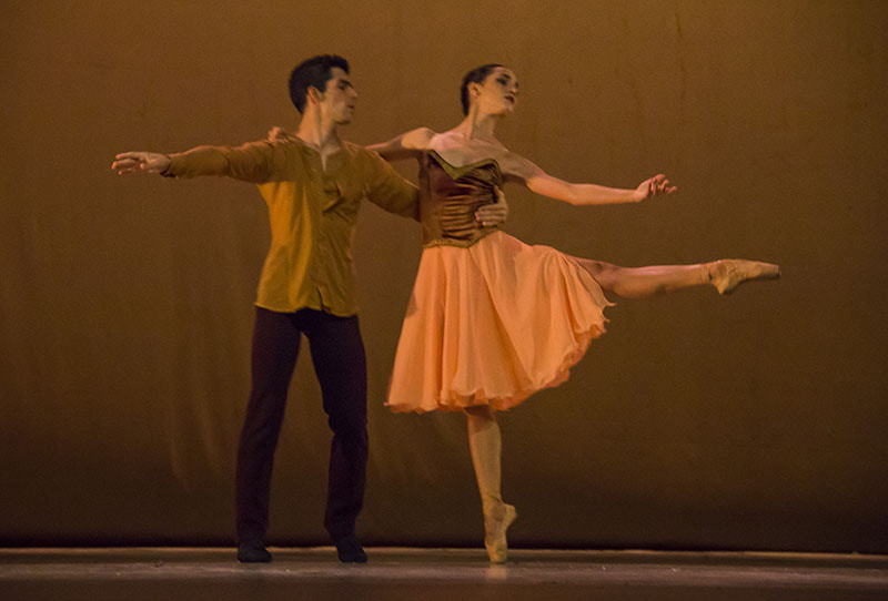 Regalazo del Ballet Nacional de Cuba a los parlamentarios cubanos