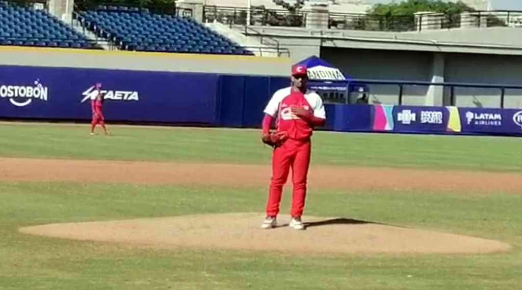 Inmensos Naykel y Escobar en debut de Cuba en el Béisbol Panamericano Junior