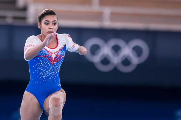 Vimos a la gimnasta Marcia Videaux luchar con vergüenza en el caballo de salto, ante verdaderos monstruos de la especialidad.