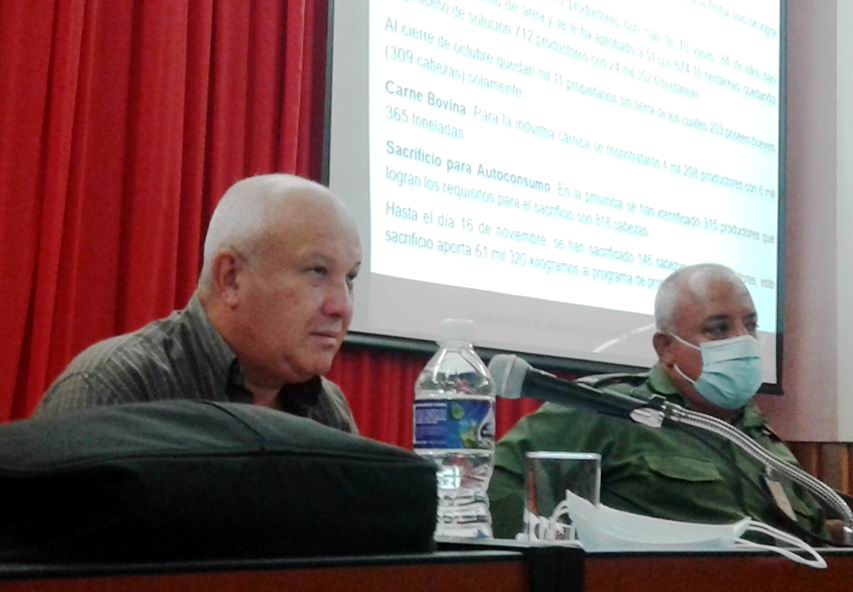 Chequeó Jorge Luis Tapia implementación de medidas para dinamizar producción agrícola en Cienfuegos