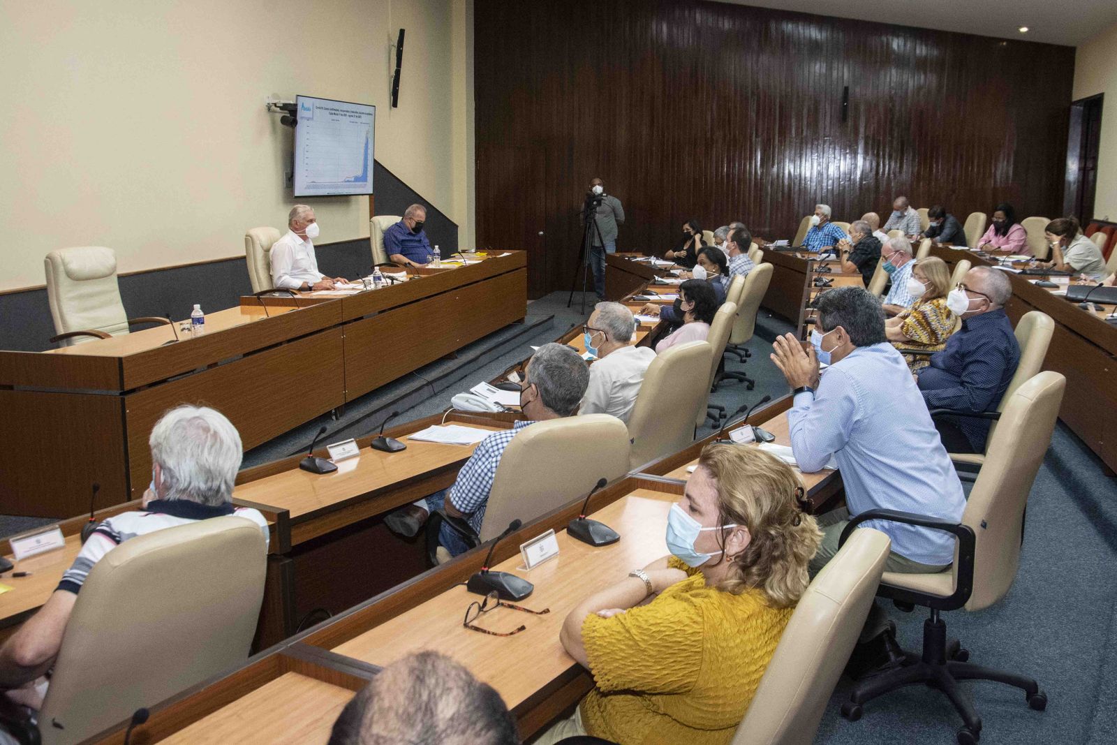 Cuba sigue enfrentando a la COVID-19, con ciencia