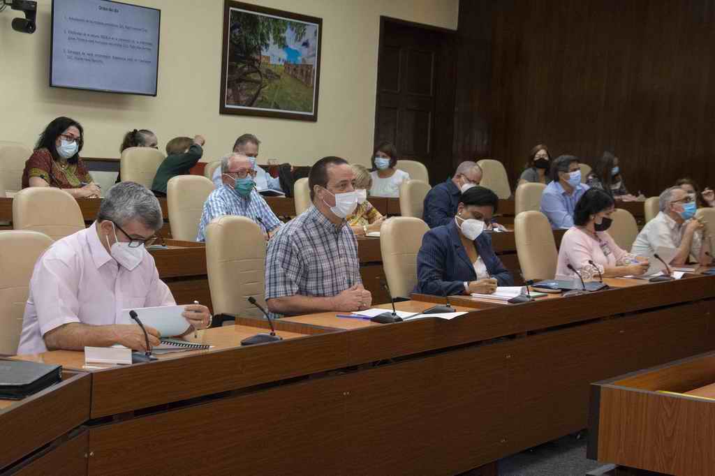 Cuba sigue enfrentando a la COVID-19, con ciencia