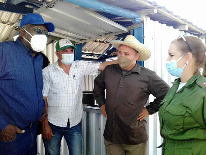 Chequea Valdés Mesa en Cienfuegos avances del Autoabastecimiento Municipal Chequea Valdés Mesa en Cienfuegos avances del Autoabastecimiento Municipal