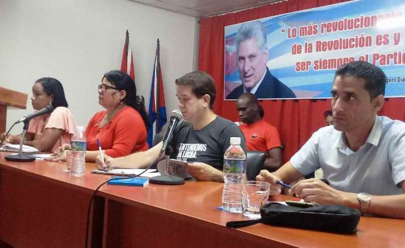 Discuten en Cienfuegos Anteproyecto de Ley de Comunicación Social