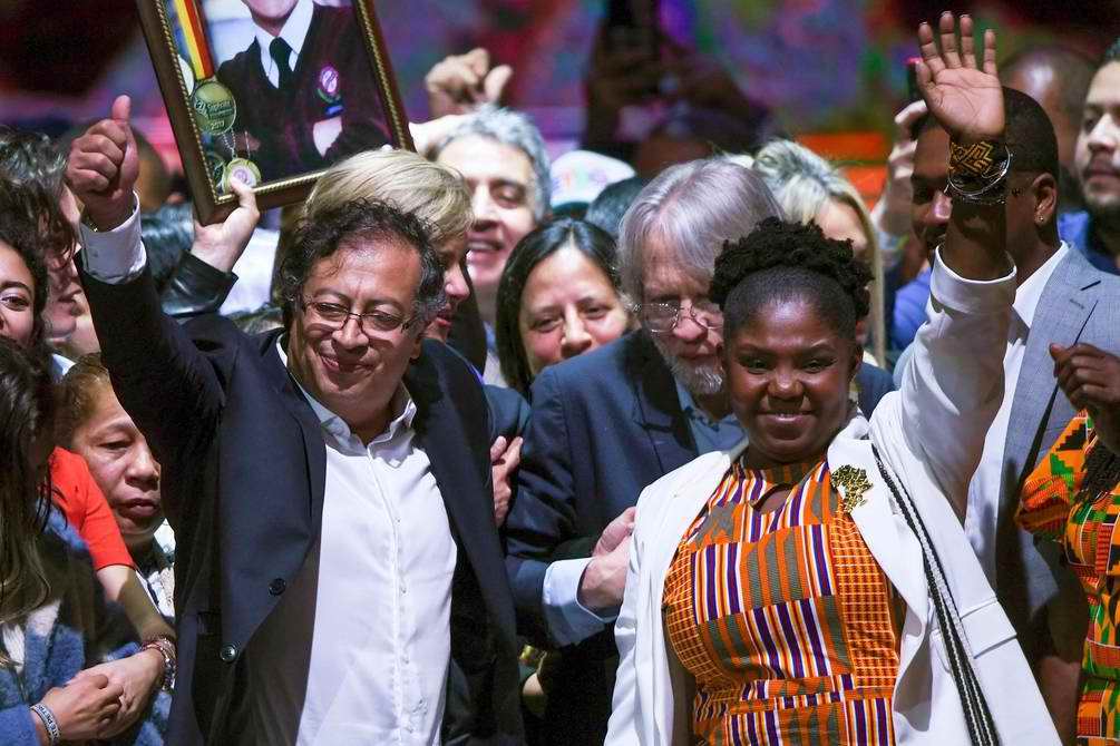 Gustavo Petro es el primer presidente de izquierda en Colombia y Francia Márquez la primera vicepresidente afro