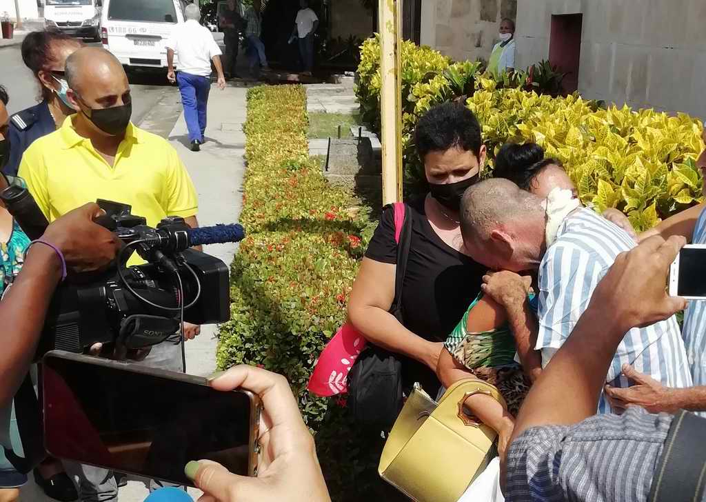 Minuto a Minuto: Incendio de gran magnitud en Matanzas (+ Fotos y Video)