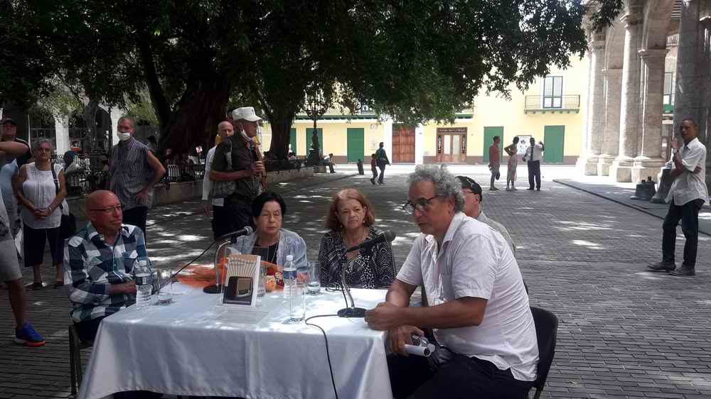 Presentan libro “Quien bien te quiere...” en el marco del centenario de la Radio Cubana