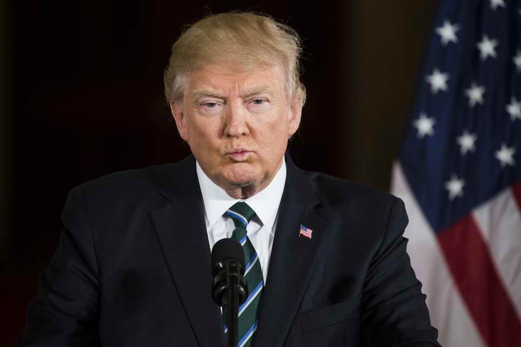 El FBI allana casa de Trump en Florida El FBI allana casa de Trump en Florida