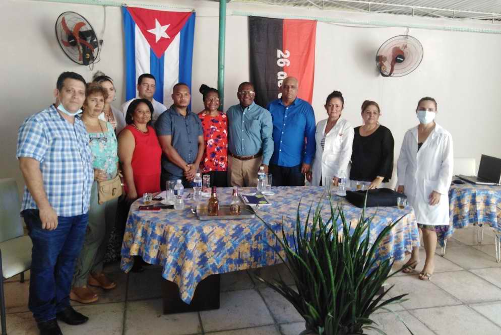 El embajador de Islas Salomón Simeon Bouro, visitó la sede del Instituto Cubano de Amistad con los Pueblos en Las Tunas