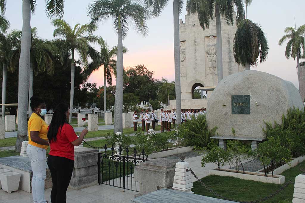 Homenaje a Fidel en el Día de la Rebeldía Nacional.