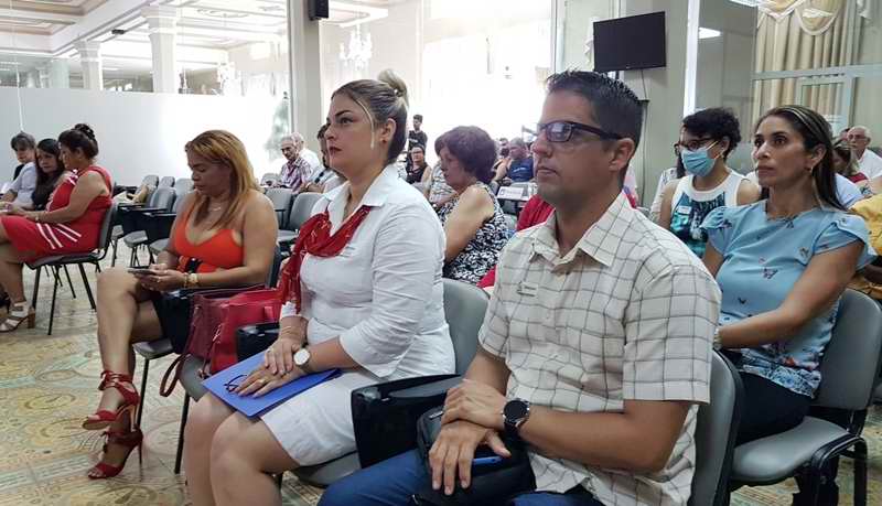 Delegados del MINTUR, Yunesky Canteli y del CITMA, Liosha Arias