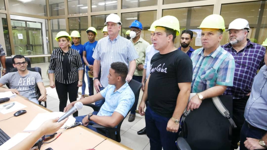 Continúa presidente cubano recorrido por las centrales termoeléctricas