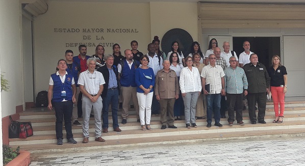 Expertos debaten sobre cómo enfrentar situaciones de desastres