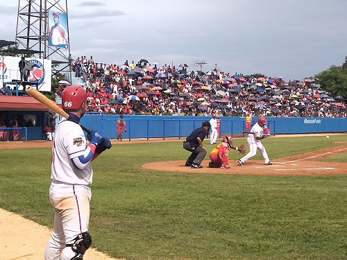 El campeón sale delante en la final