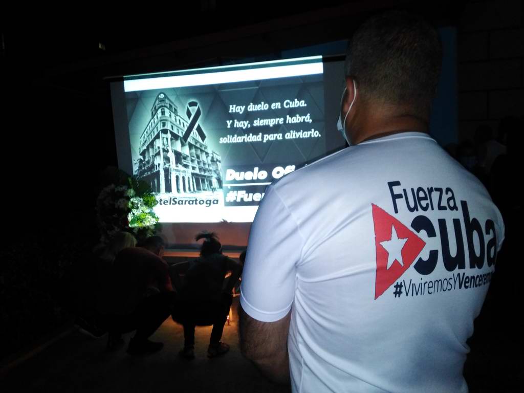 Cubanos en Venezuela se suman al tributo a víctimas del accidente en el Hotel Saratoga