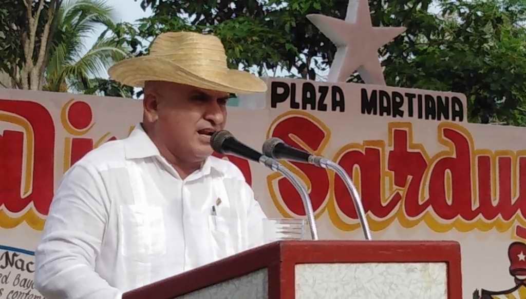Roberto Medrano Ledesma, miembro del Comité Nacional y Presidente de la ANAP en Las Tunas 