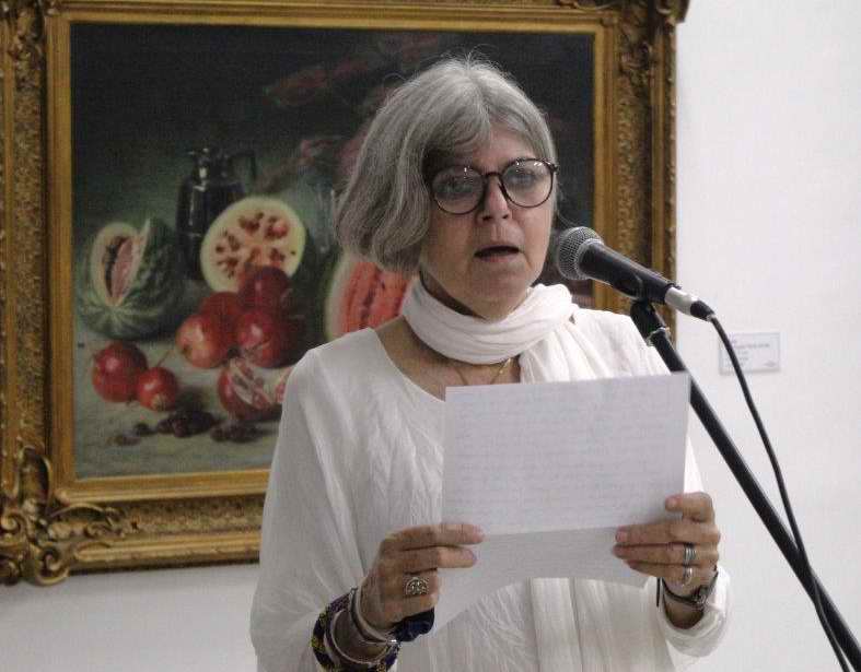 La escritora y poeta Teresa Melo pronunciaba las palabras de apertura en el festejo literario de Santiago de Cuba