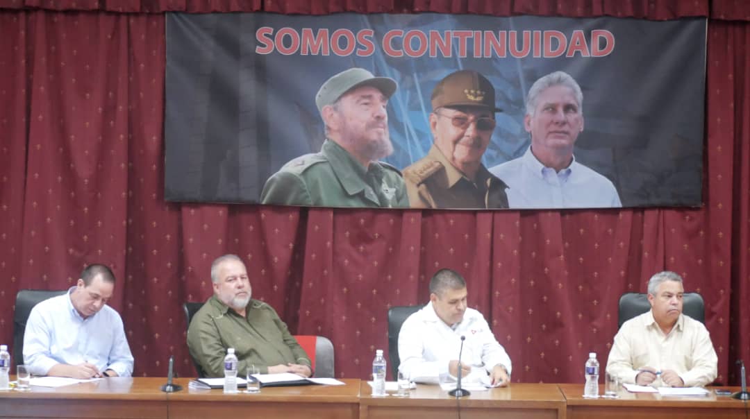 Presidió Primer Ministro de Cuba Pleno Nacional del Sindicato de trabajadores de la Salud