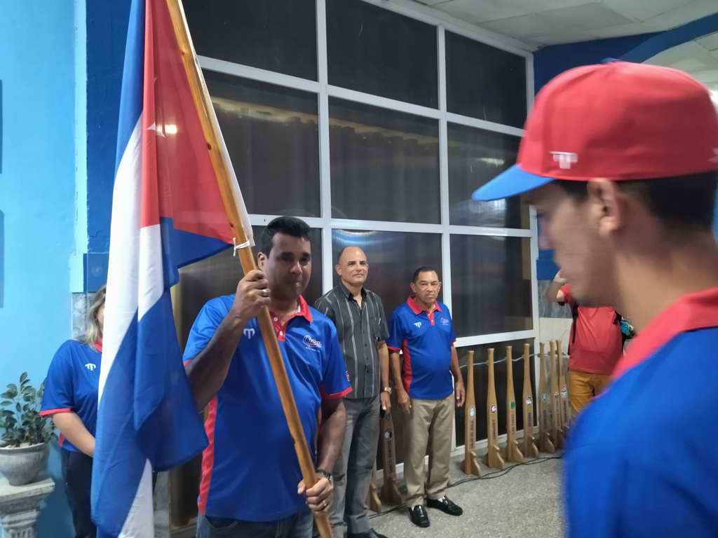 Abanderado equipo Cuba para el Mundial Sub-23