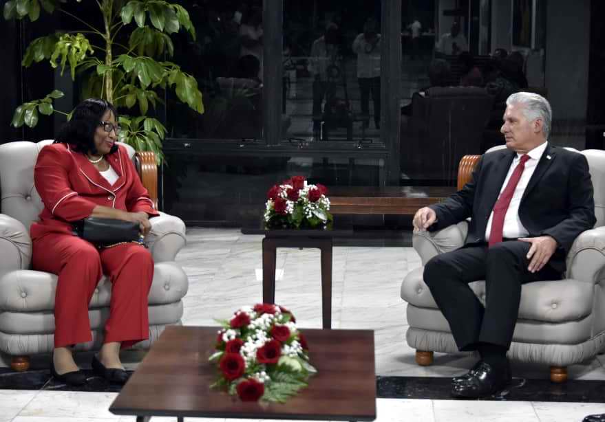 Miguel Díaz-Canel Bermúdez, se reunió con la Dra. Carissa Etienne, Directora de la OPS