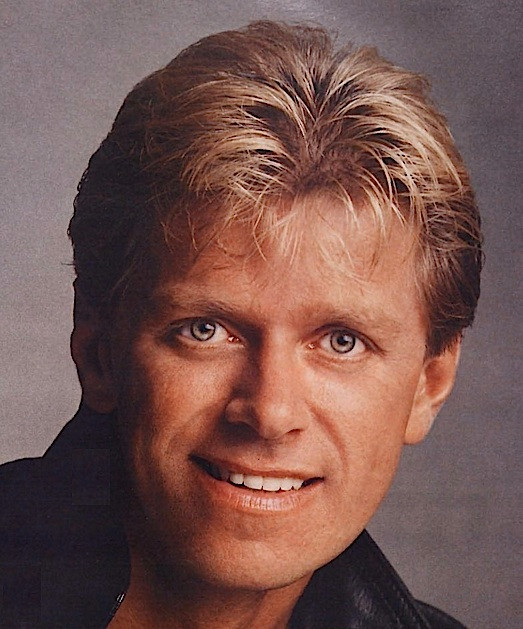 Peter Cetera, bajista y cantante de Chicago