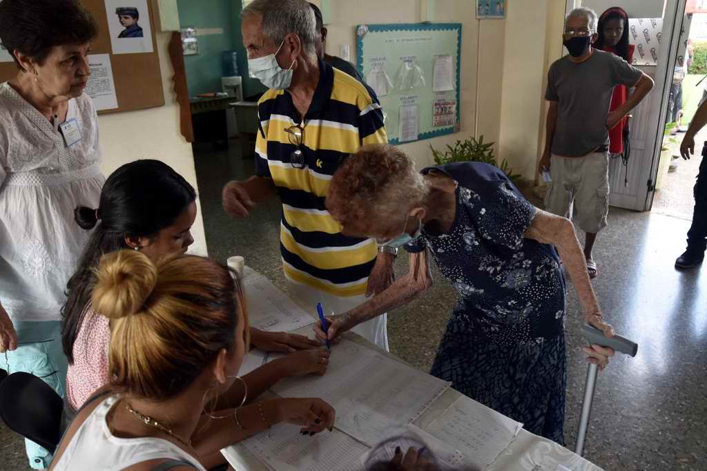 En fotos: historias que van a las urnas-Cuba