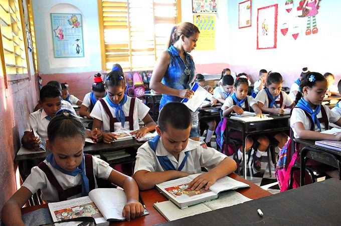 Casi 20 mil alumnos a las aulas en ciudad del Oriente cubano