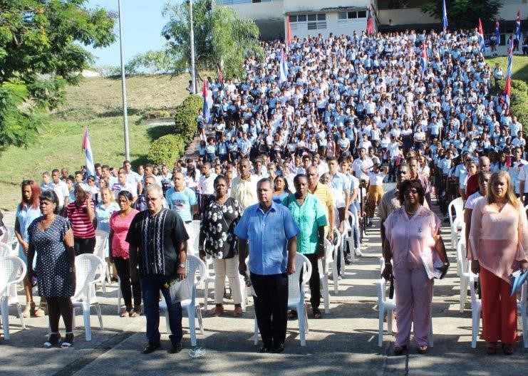 A las aulas nuevamente los estudiantes santiagueros