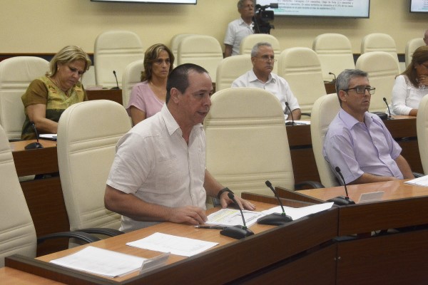 Cuba ratifica su tendencia al control de la COVID-19
