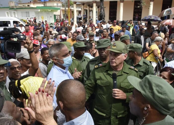 Díaz-Canel: «Unir brazos, esfuerzo y compromiso»