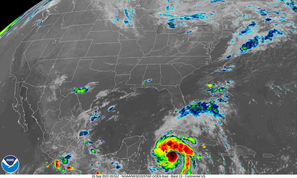 Ian se convierte en huracán categoría 1 al sur del occidente cubano