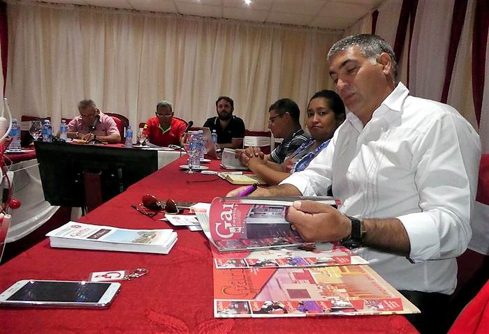 Cemento, ladrillos... y redes informáticas