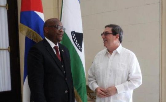 Recibió Bruno Rodríguez al Canciller de Lesotho