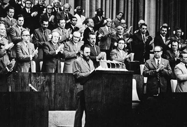 Intervención de Fidel Castro en el Primer Congreso del Partido Comunista de Cuba,  celebrado en diciembre de 1975. Foto: Granma