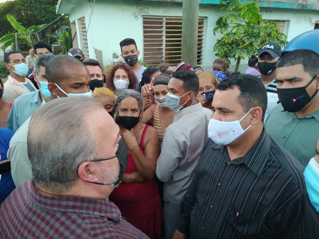 Transmite Premier cubano un saludo a nombre de Raúl y Díaz-Canel al pueblo de Granma 