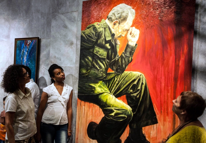 Exposición colectiva - Guerrillero del tiempo-  en la que aparecen obras de 13 artistas de la plástica cubana. Foto: Marcelino Vázquez Hernández