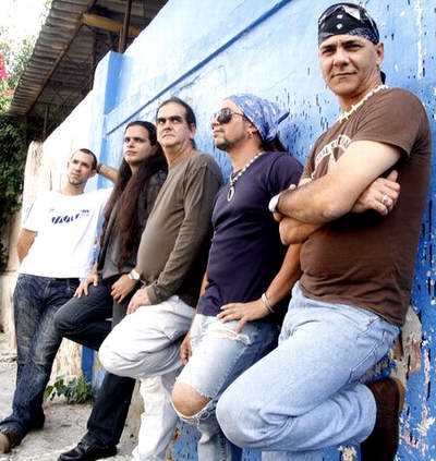 Banda de rock Extraño Corazón