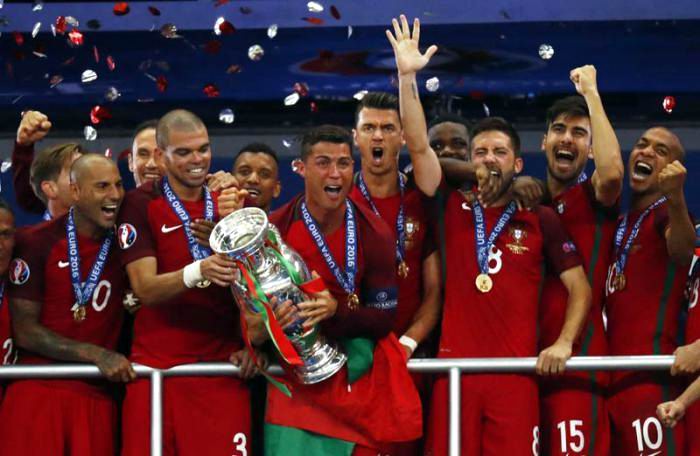 Camiseta Portugal Eurocopa 2016 - Camiseta España Eurocopa 2016 Training Azul - La eurocopa de francia también tuvo momentos de diversión en el mes que se disputó el torneo.