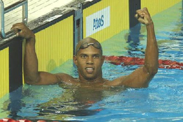 Resultado de imagen para nadador Lorenzo Pérez