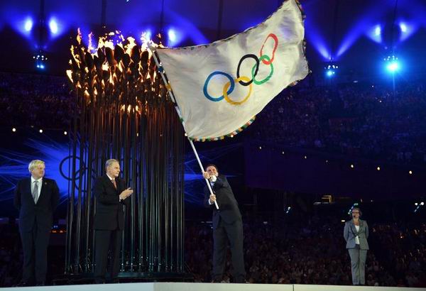La bandera olímpica ha sido entregado al alcalde de Río de Janeiro, Eduardo Paes. Fotos: Sito Oficial XXX Juegos Olímpicos Londres 2012.