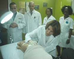 Flebolog&iacute;a Cl&iacute;nica y Escleroterapia con Espuma