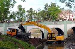 Dragado del R&iacute;o Hatibonico