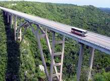 Puente Bacunayagua