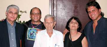 Omar González, Mario Guerra, el Secre, Rebeca Chávez y René de la Cruz, hijo
