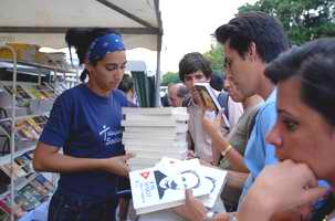 Noche de los Libros iniciar&aacute; el verano en Cuba