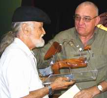 Recibe Tulio Raggi Premio de Honor Cubadisco 2009