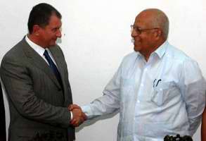 Igor Sechin, y el vicepresidente del Consejo de Ministros de Cuba Ricardo Cabrisas