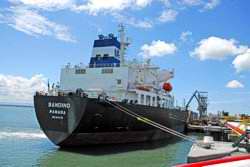 Arrib&oacute; a Cienfuegos buque tanque Sandino
