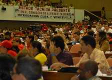 Disertaron acerca de las experiencias renovadoras de la alfabetización y la postalfabetización en sus respectivos países.