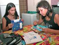 Cubanas se preparan para el inicio del curso escolar 